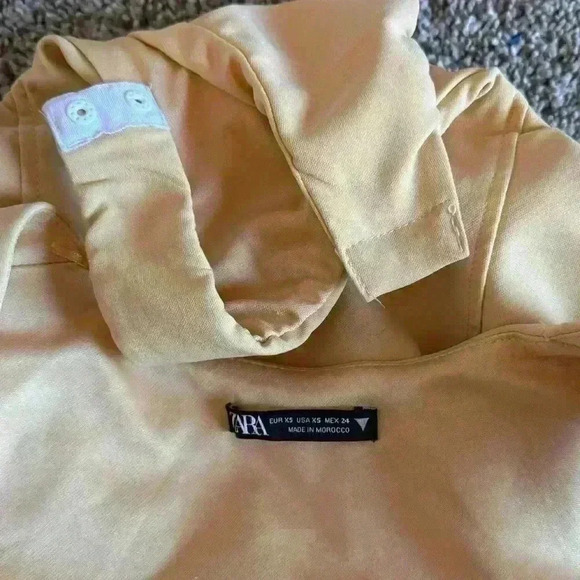 Zara metal piece bodysuit - Picture 4 of 4